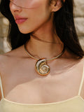 Shell Pendant Choker Necklace