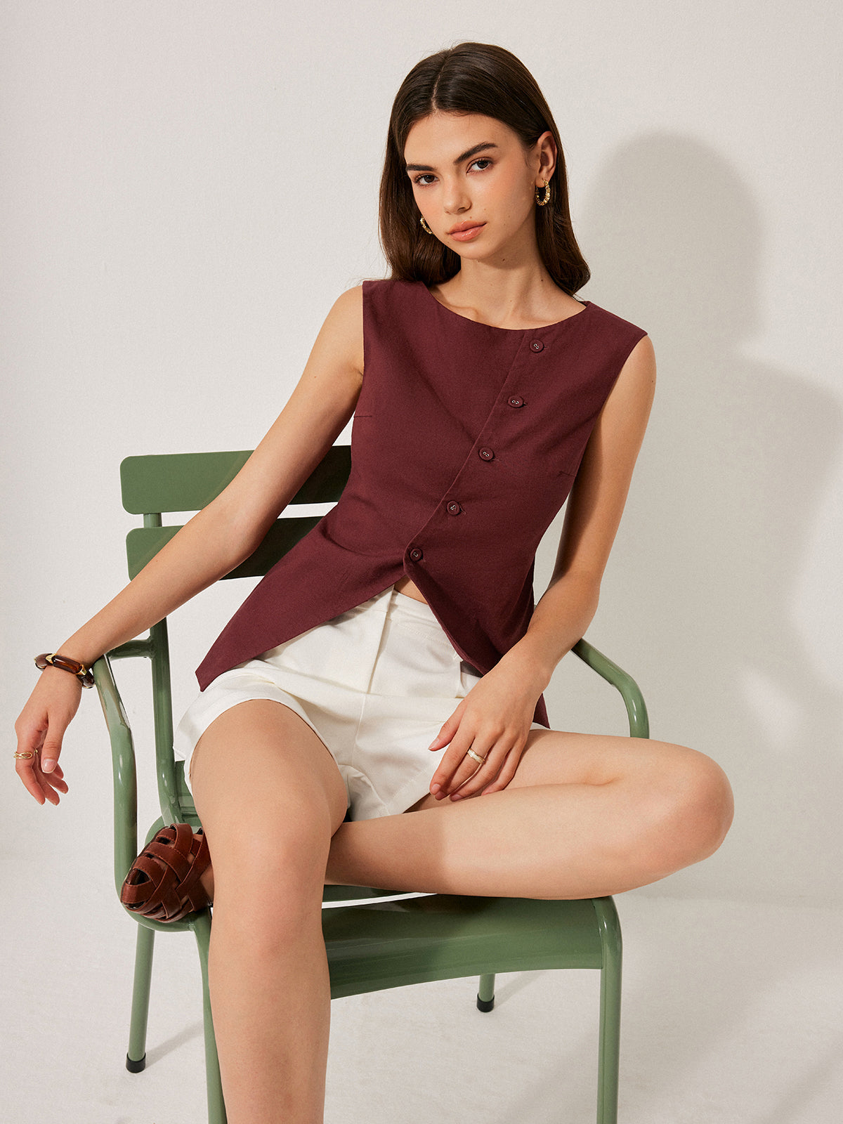 Top mit Knopfdetails aus Baumwolle und Leinen