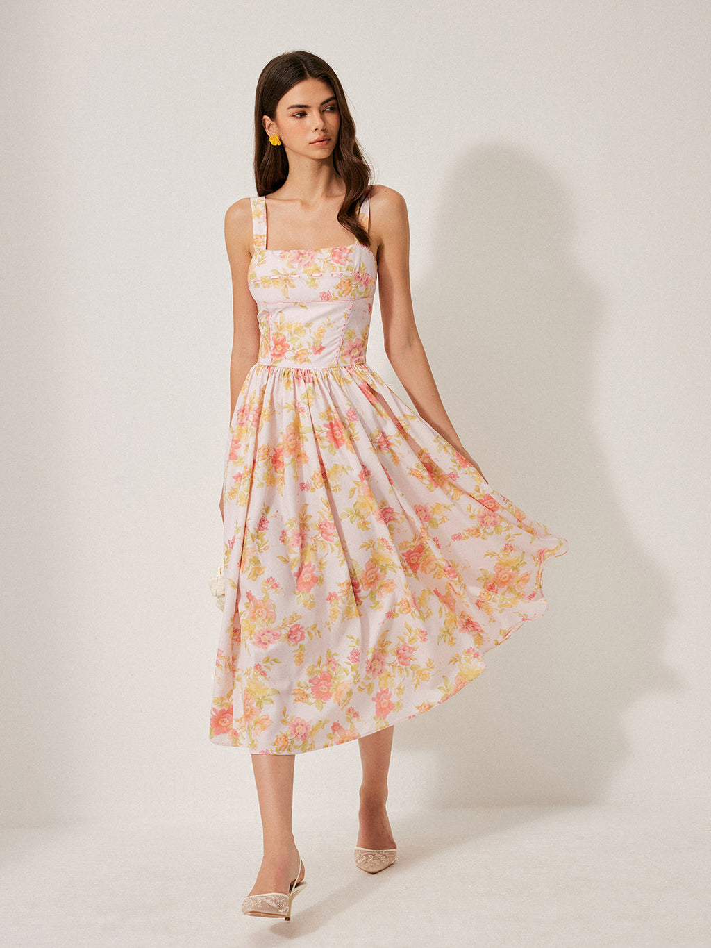 Geblümtes A-Linien-Kleid