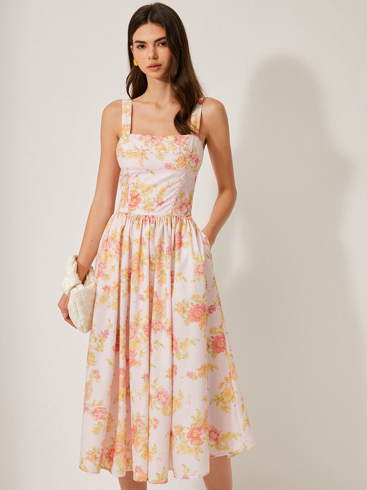 Geblümtes A-Linien-Kleid