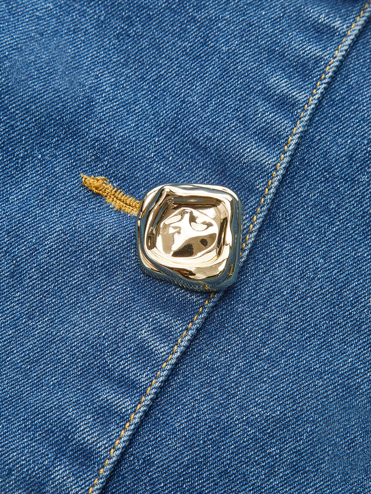 Haut dos nu en denim avec détails de boutons 