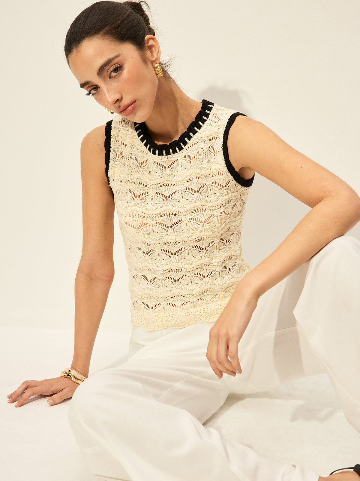 Crochet Contrast Trim Sweater Vest