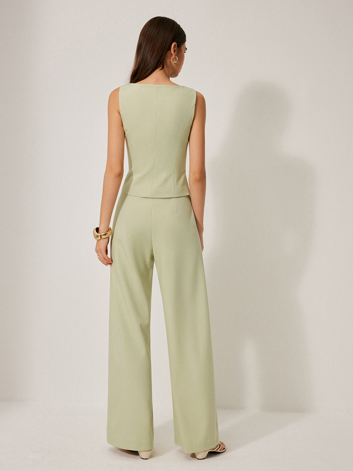 Metal Detail V-Neck Sleeveless Vest