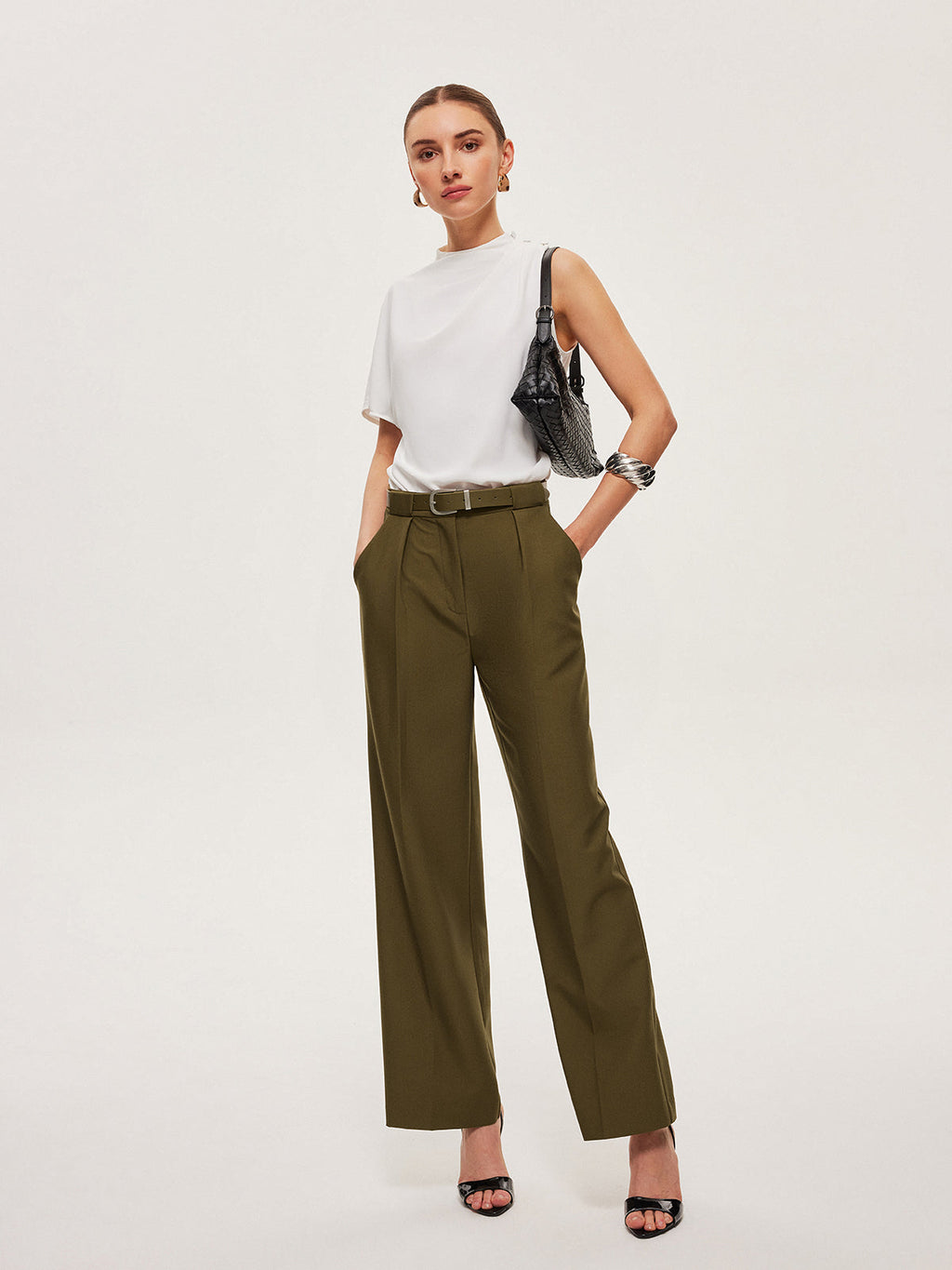 Pantalon droit ceinturé taille mi-haute