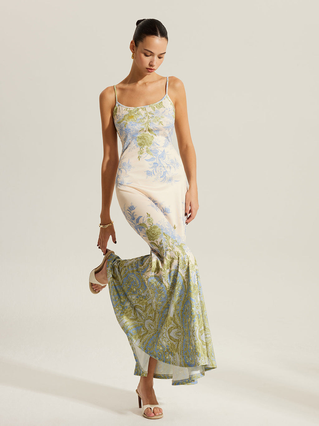 Geblümtes Trägerkleid