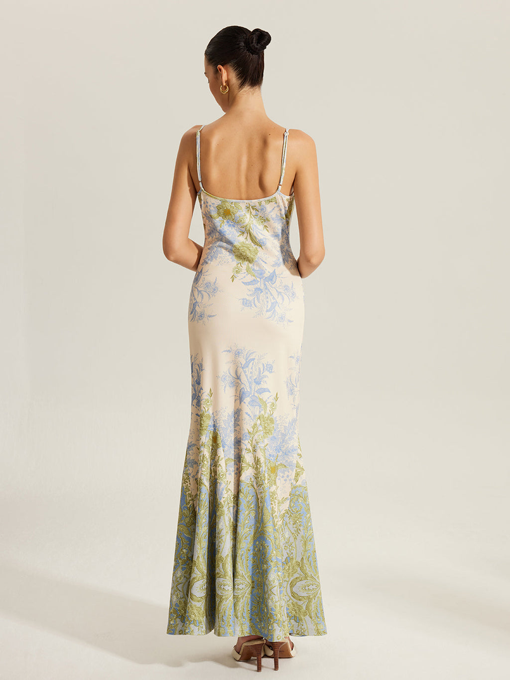 Geblümtes Trägerkleid