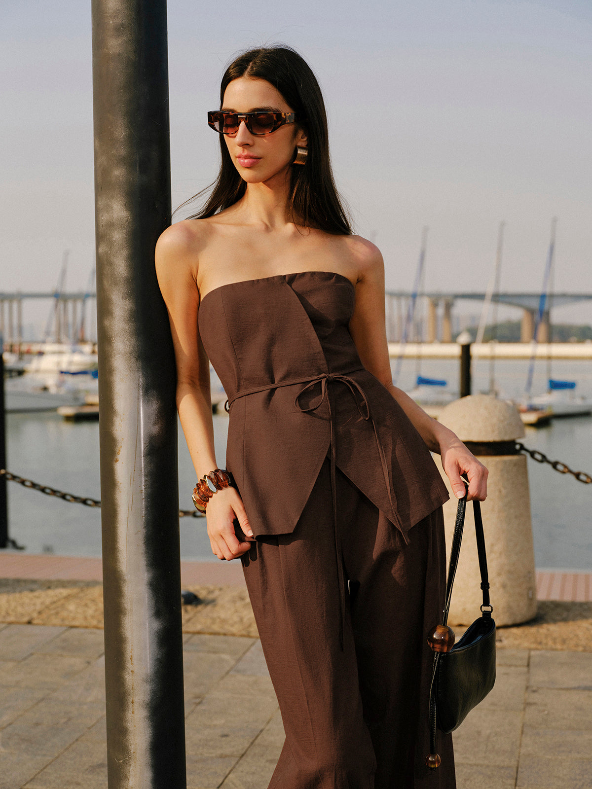 Haut péplum sans bretelles en coton et lin avec lien 