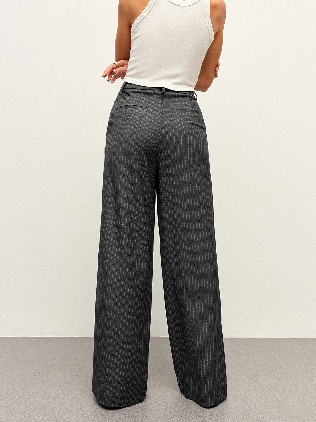 Mid-Waist Hose mit gestreiften Paneelen