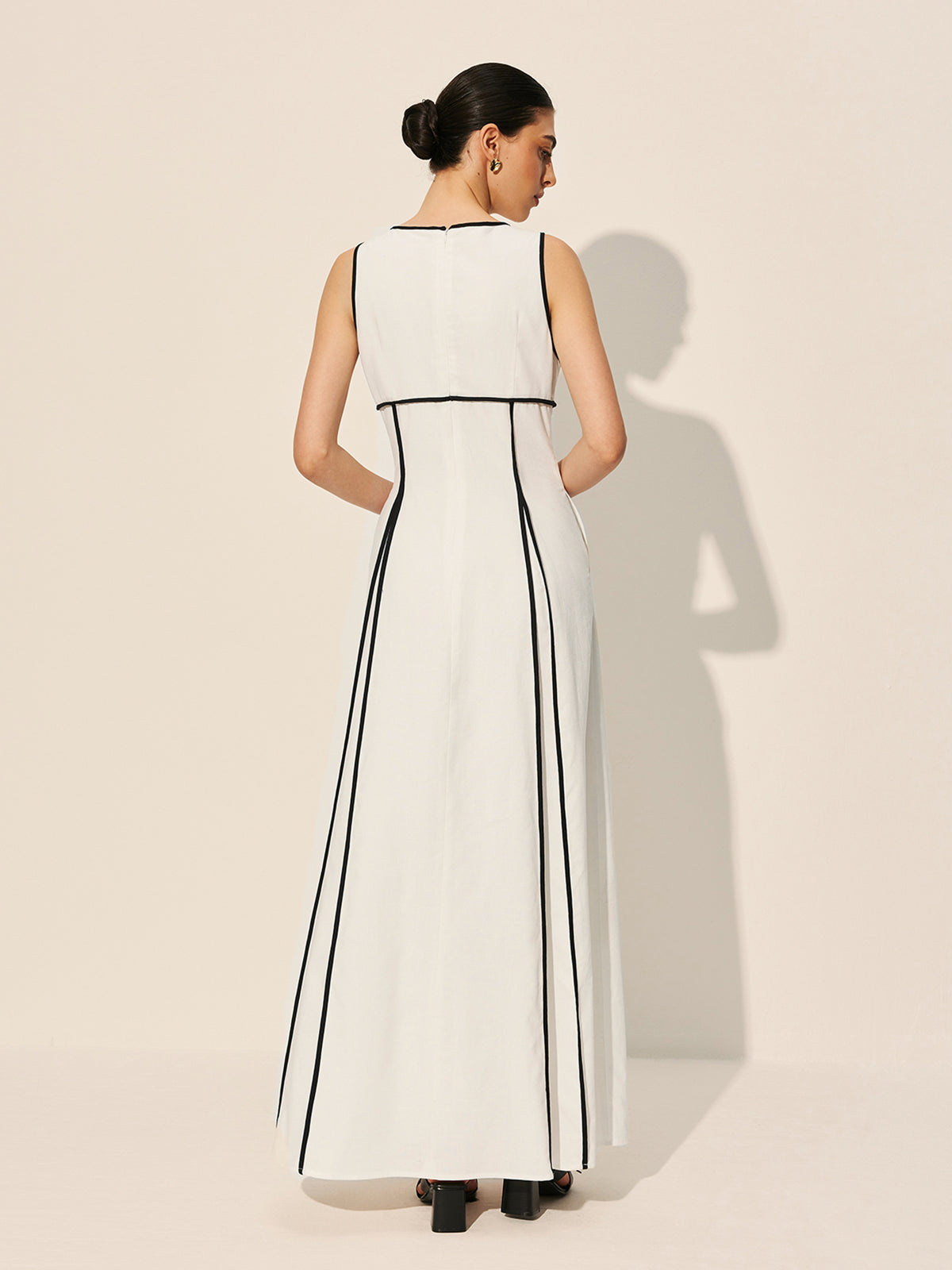 Contrast Trim Dress With Pockets