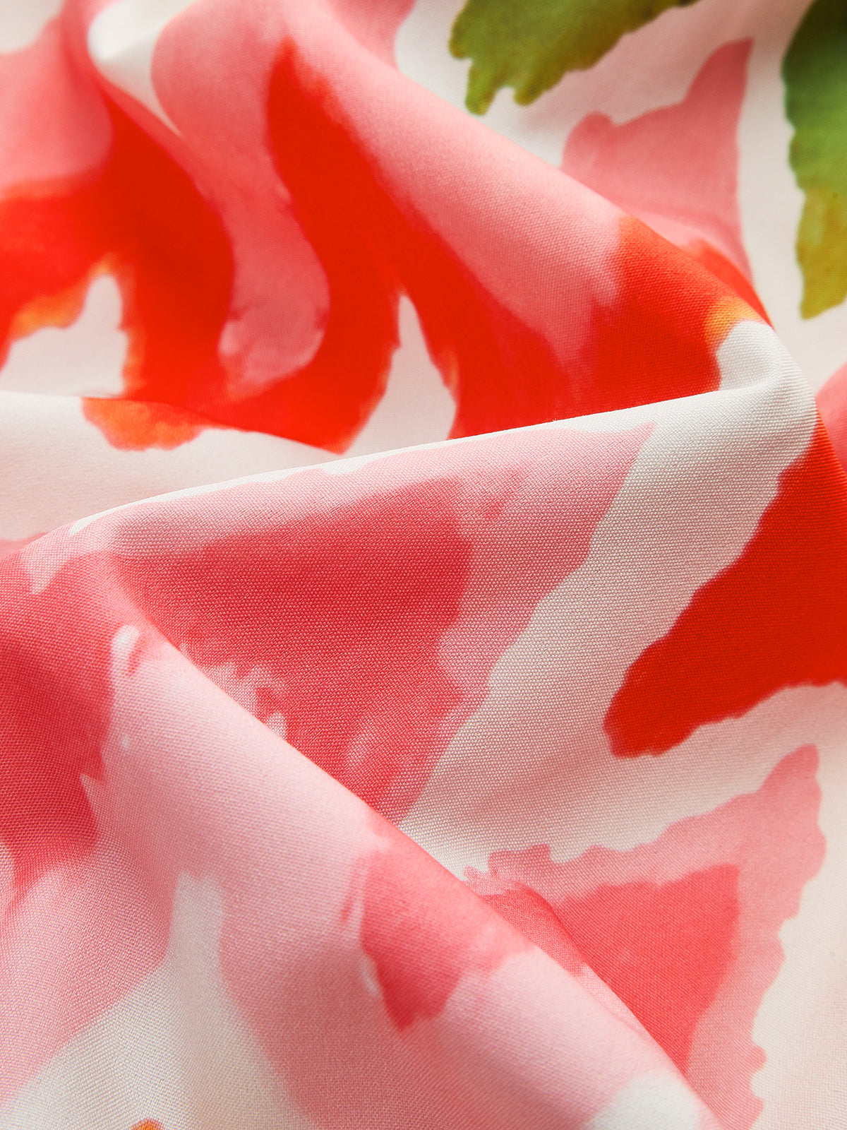 Robe dos nu froncée à imprimé zigzag