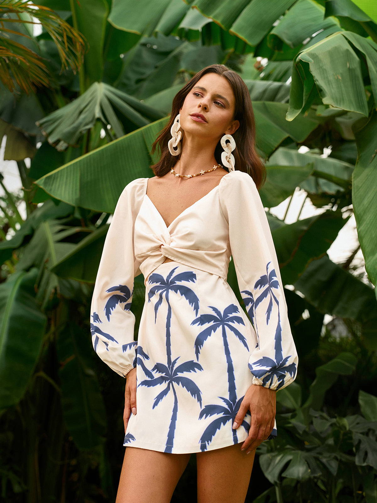 Robe imprimée à manches longues et devant torsadé 