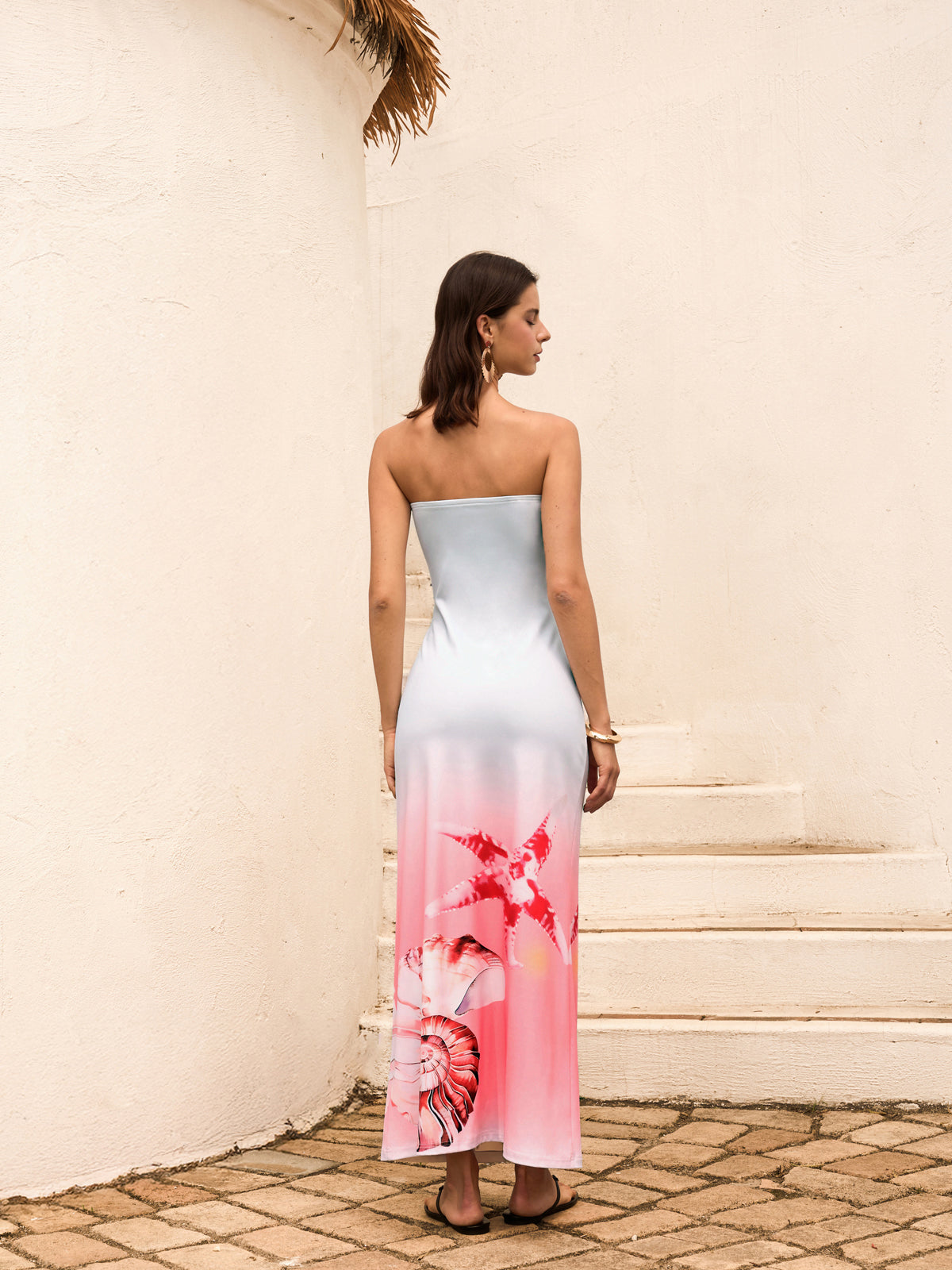 Trägerloses Kleid mit Muschelmuster und Farbverlauf 