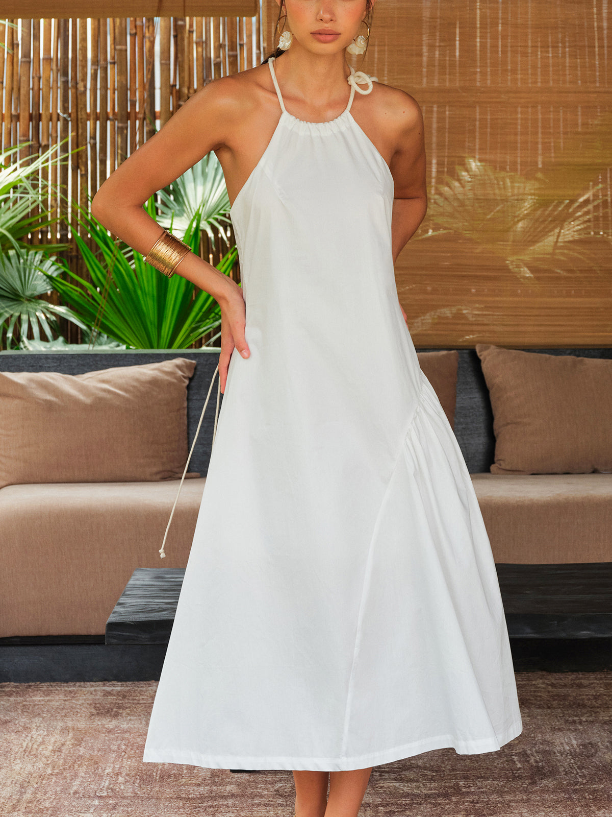 Robe dos nu en macramé 