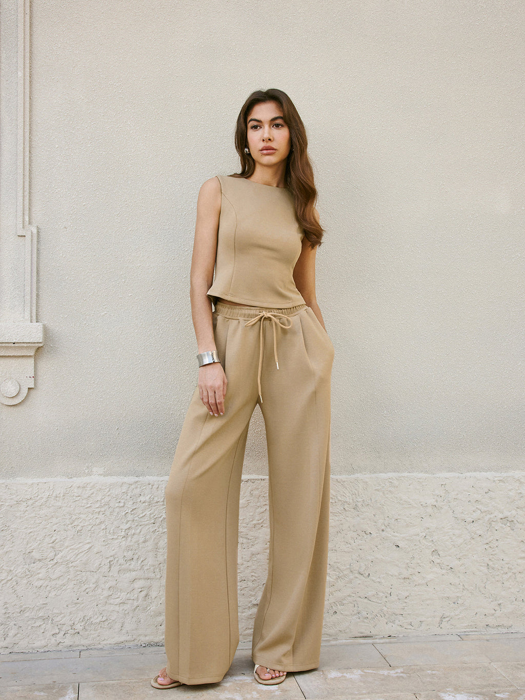 Mid-Waist Drawstring Wide-Leg Sweatpants