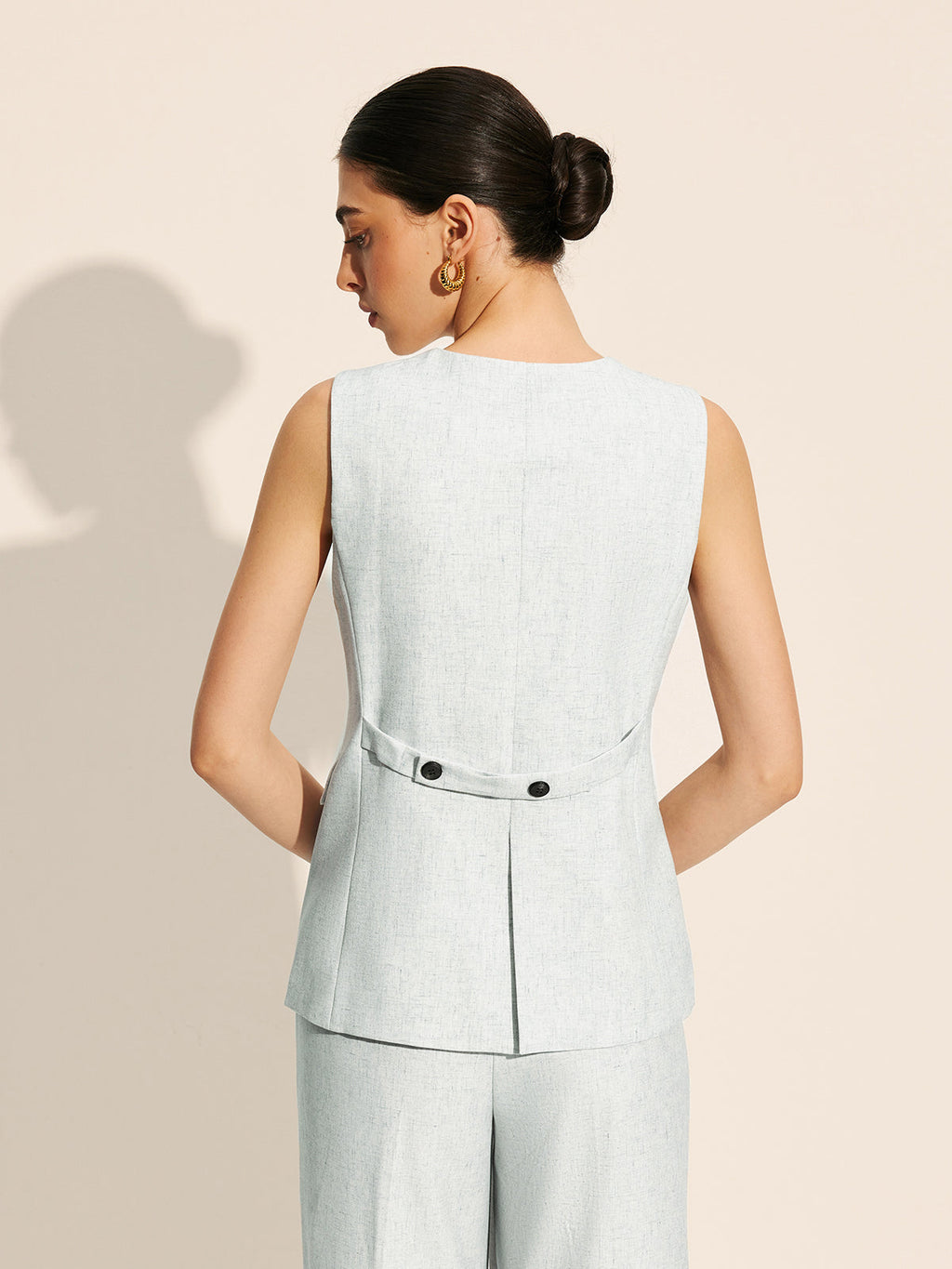 Pockets Sleeveless Tailored Vest