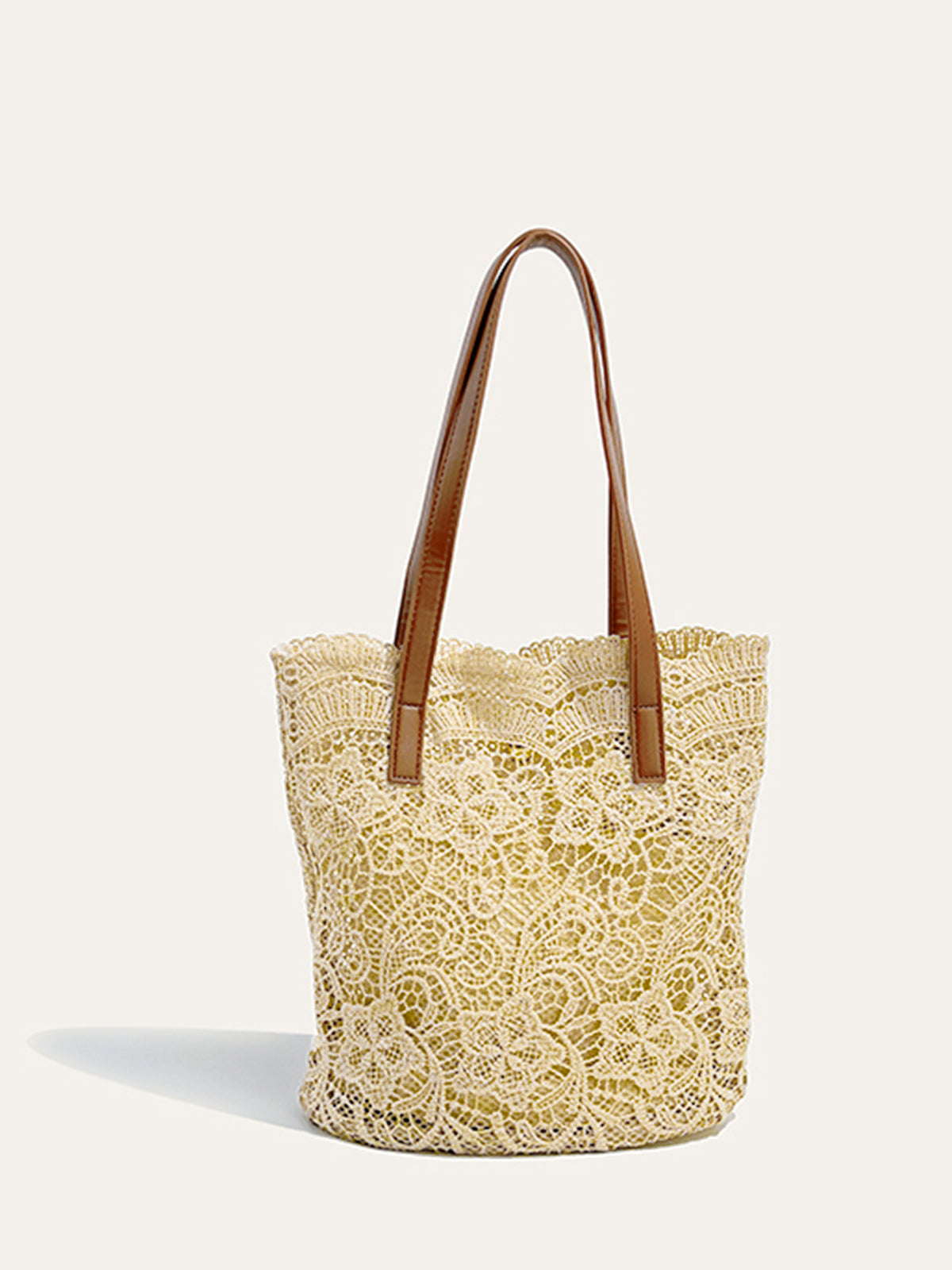 Sac fourre-tout orné de dentelle 