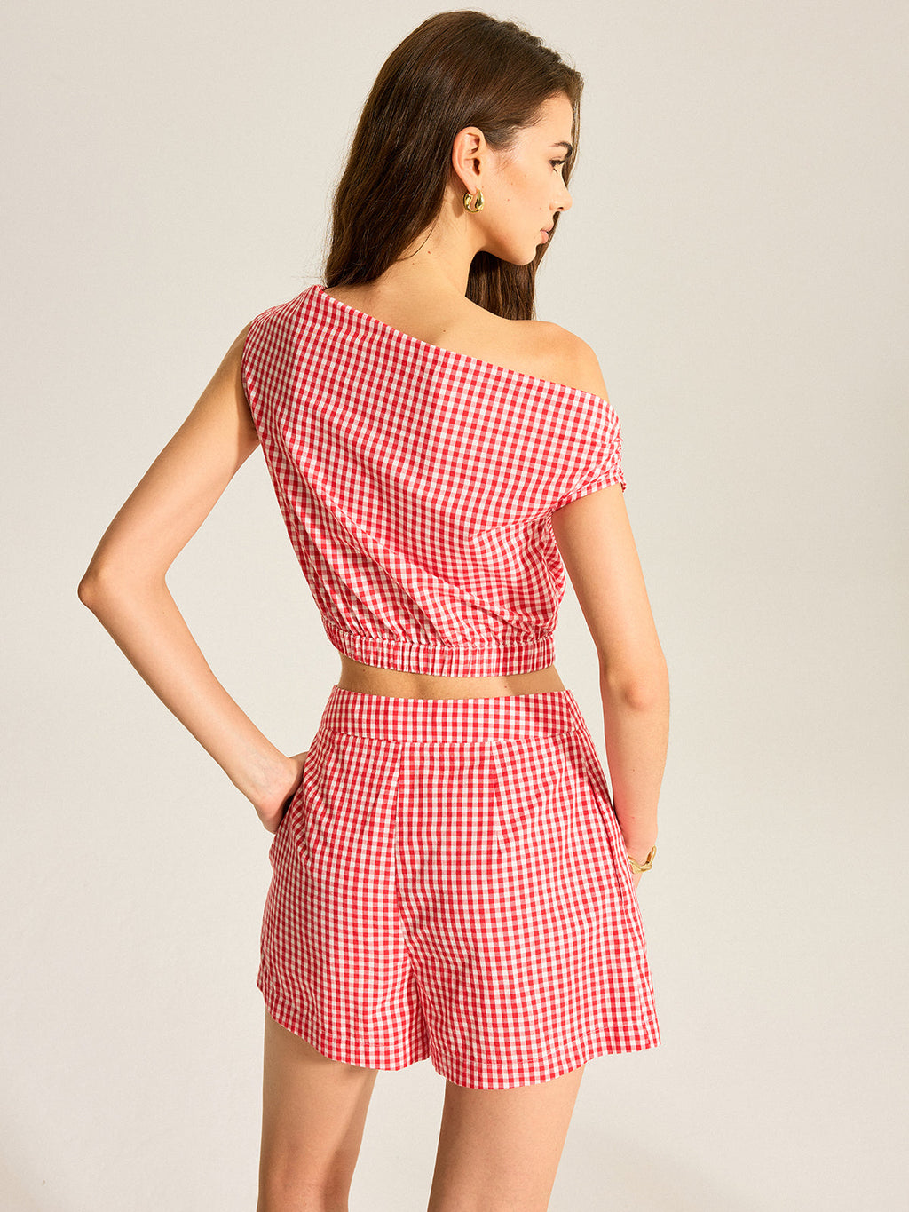 Ensemble haut asymétrique et short en vichy