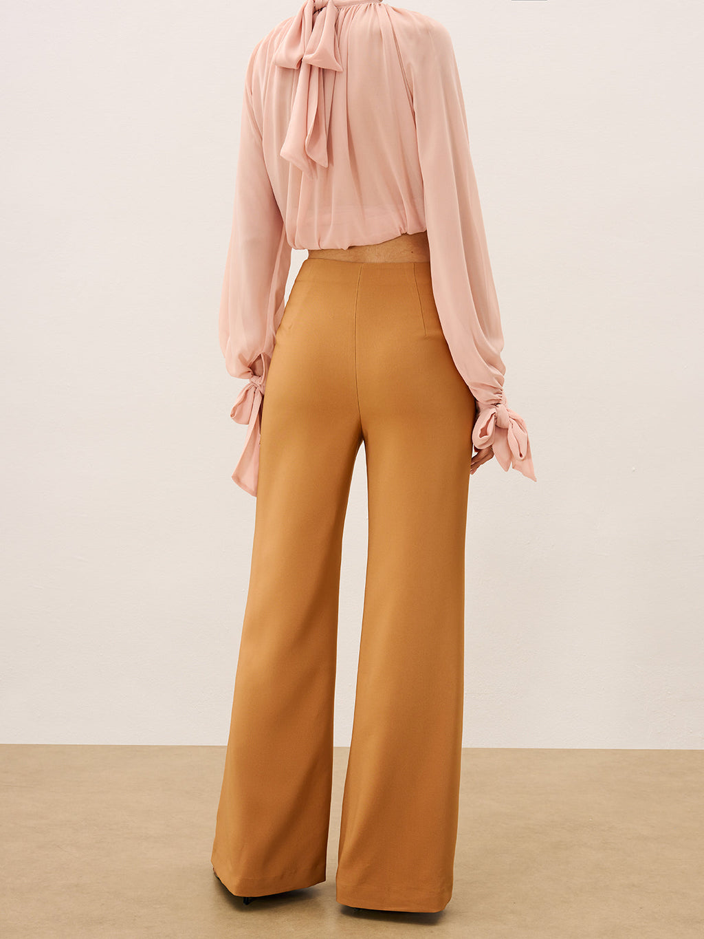 Pantalon ample mi-taille court