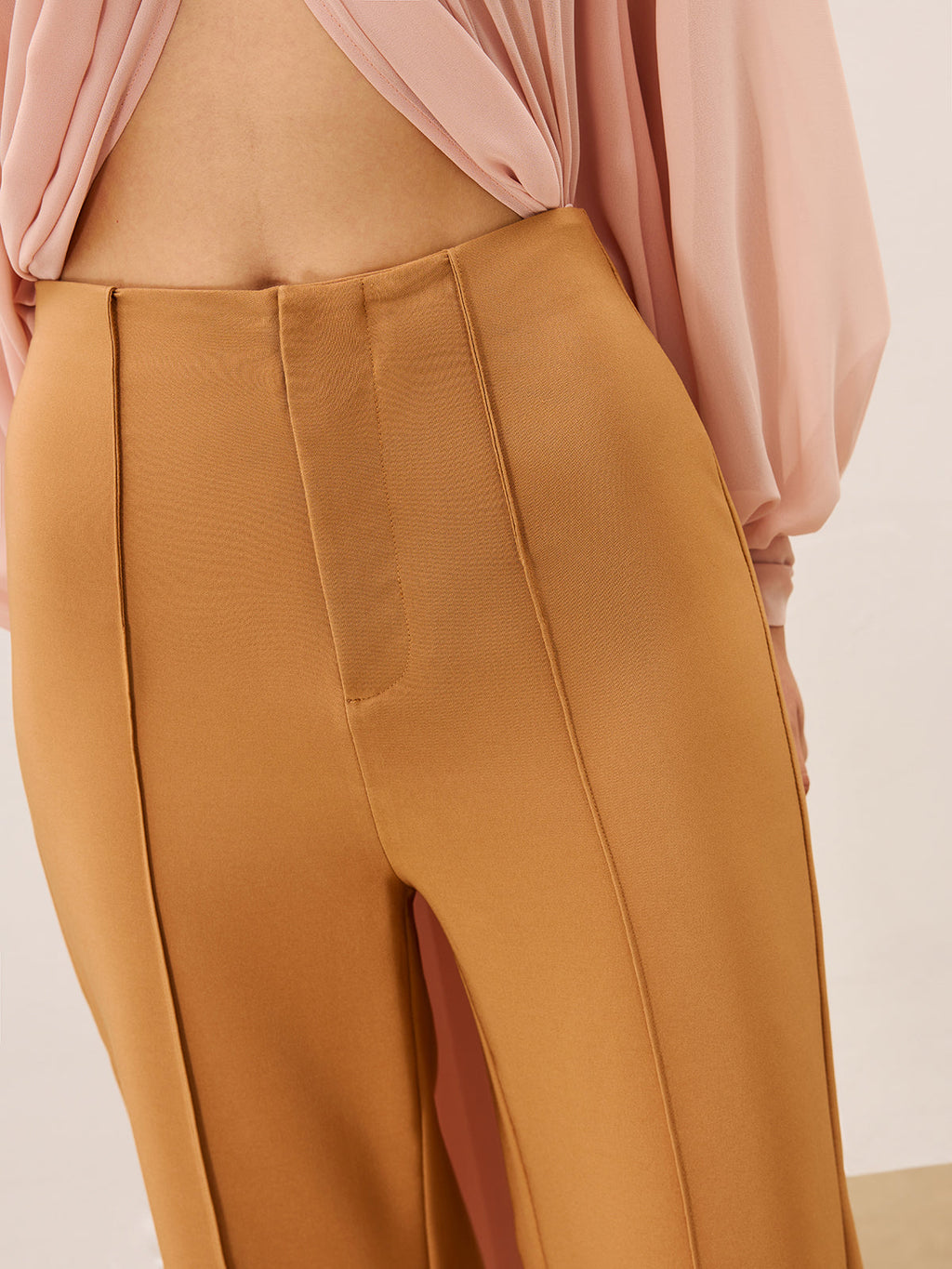 Pantalon ample mi-taille court