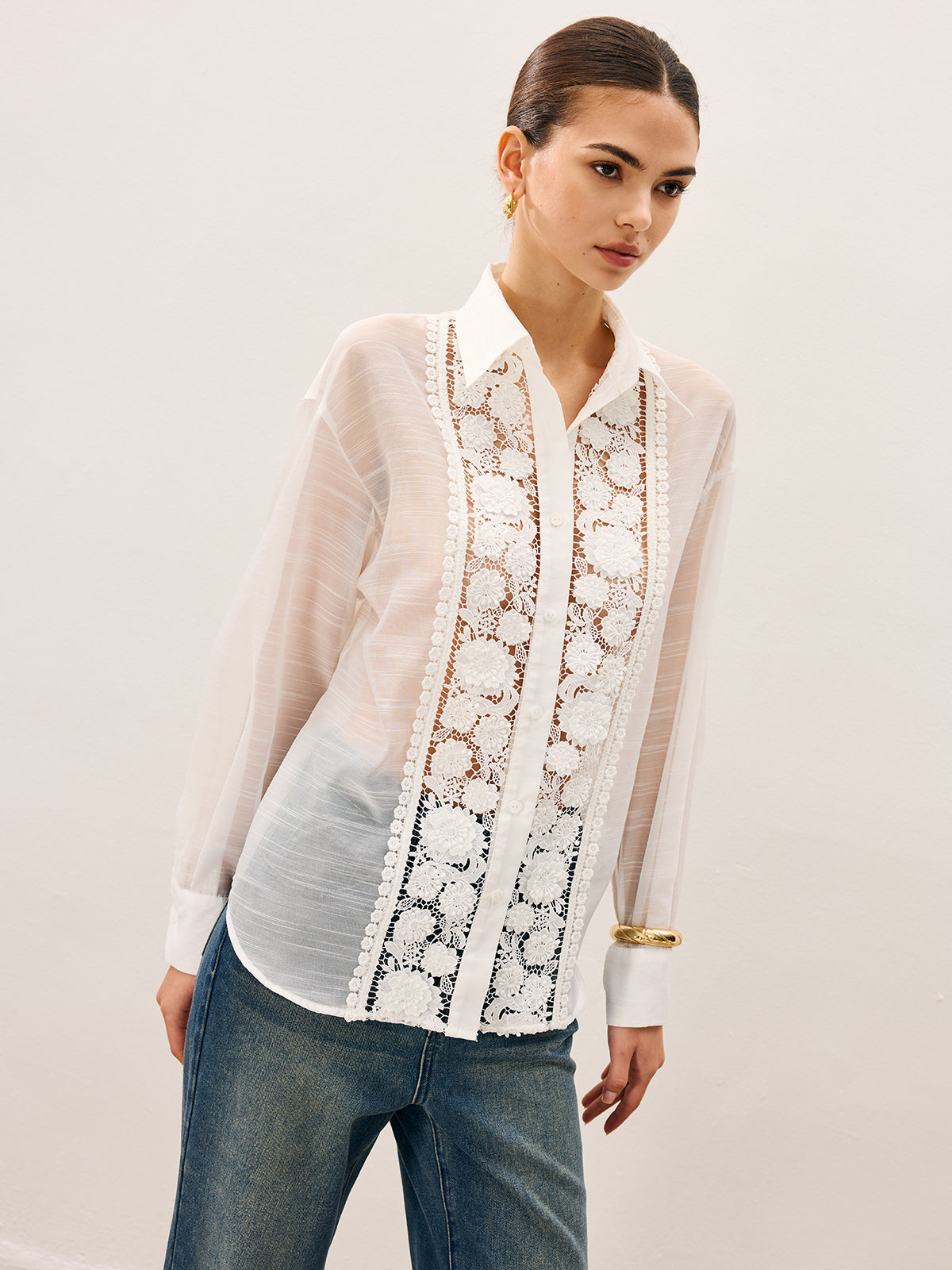 Transparente Bluse mit Spitzendetails