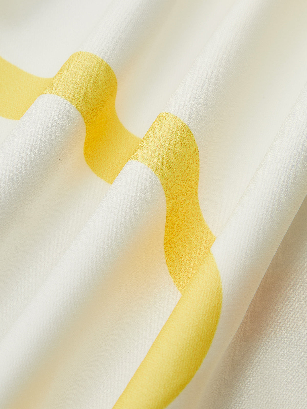 Ensemble crop top asymétrique à imprimé abstrait et jupe maxi à volants 