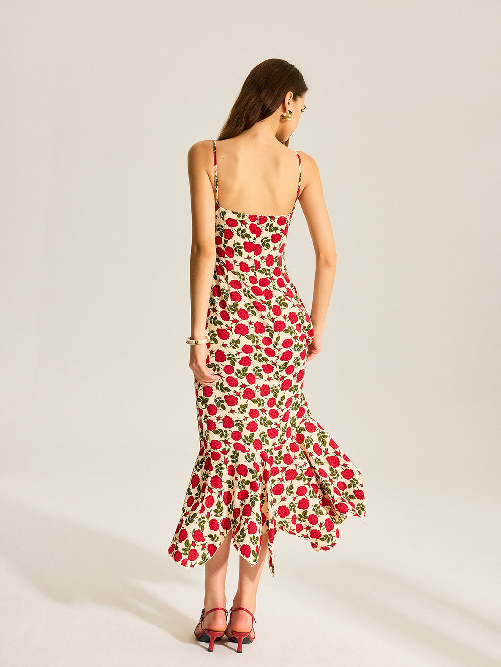 Maxikleid mit Blumenmuster und Rüschensaum