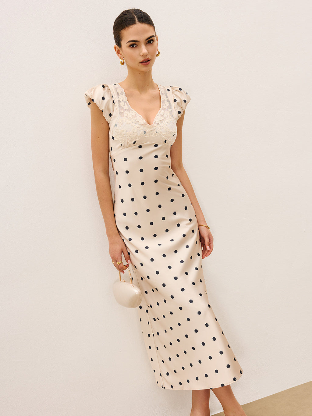 Kleid mit Spitze und Polka Dots