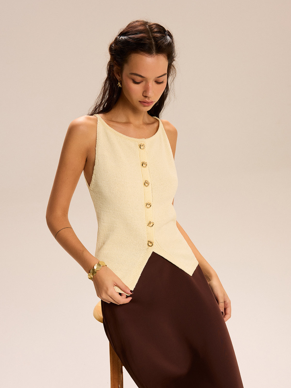 Débardeur en tricot boutonné devant