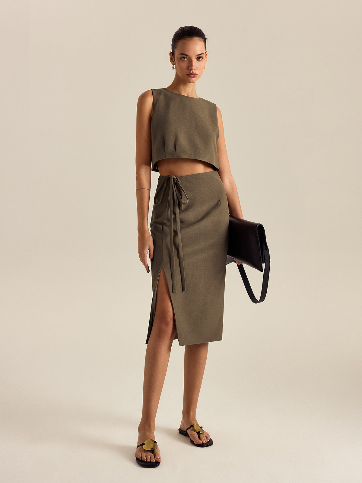 Rock mit seitlichem Bindeband und Schlitz 