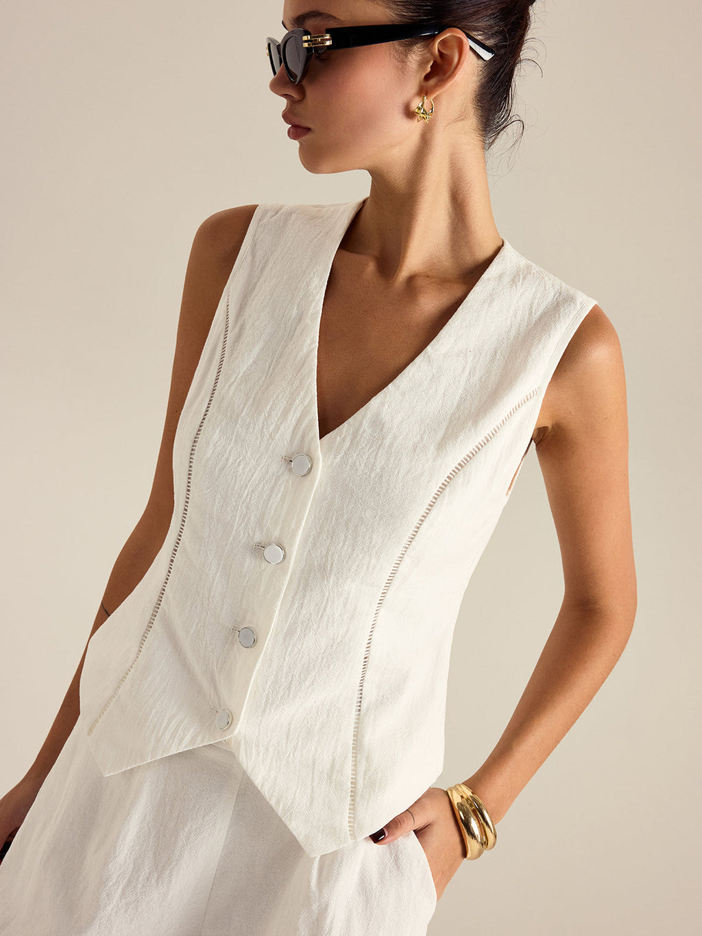 Ensemble short et gilet en coton avec détails boutonnés et poches