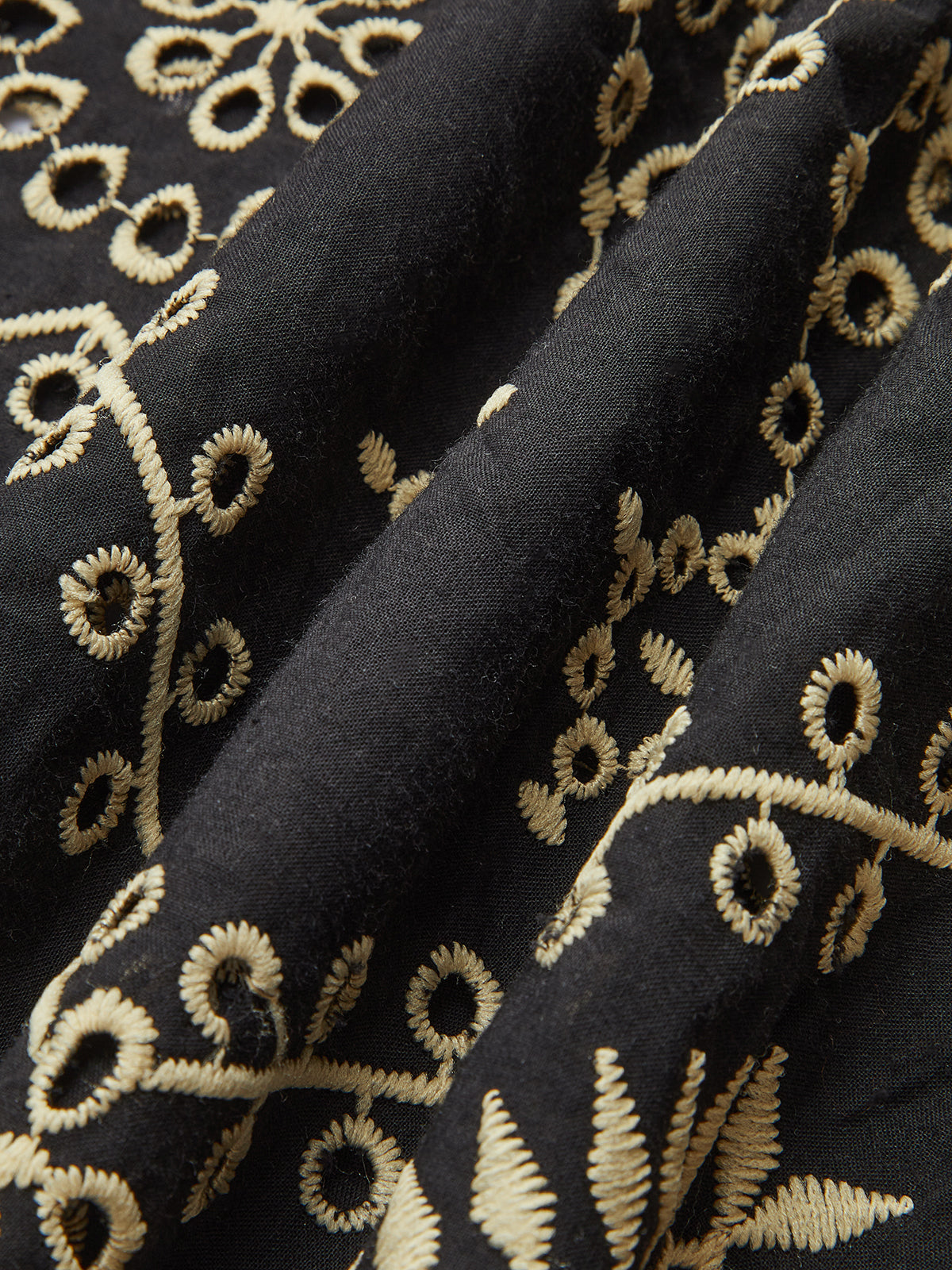 Robe maxi brodée à découpes 