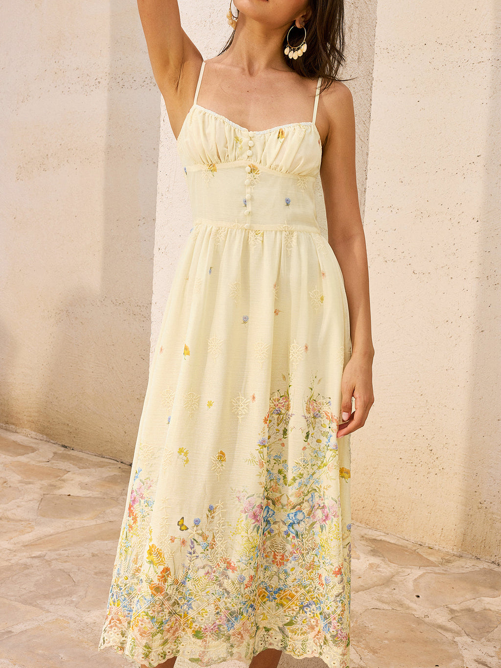 Robe midi brodée de fleurs