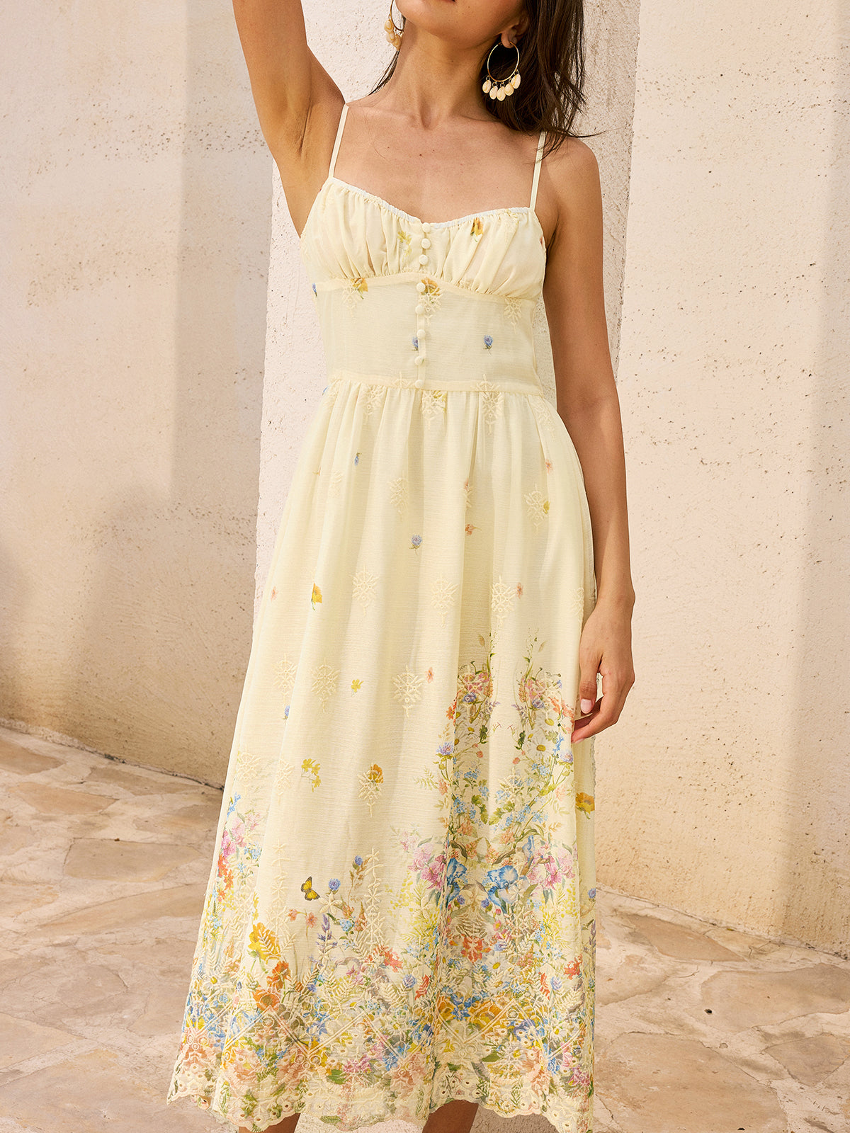 Robe midi brodée de fleurs