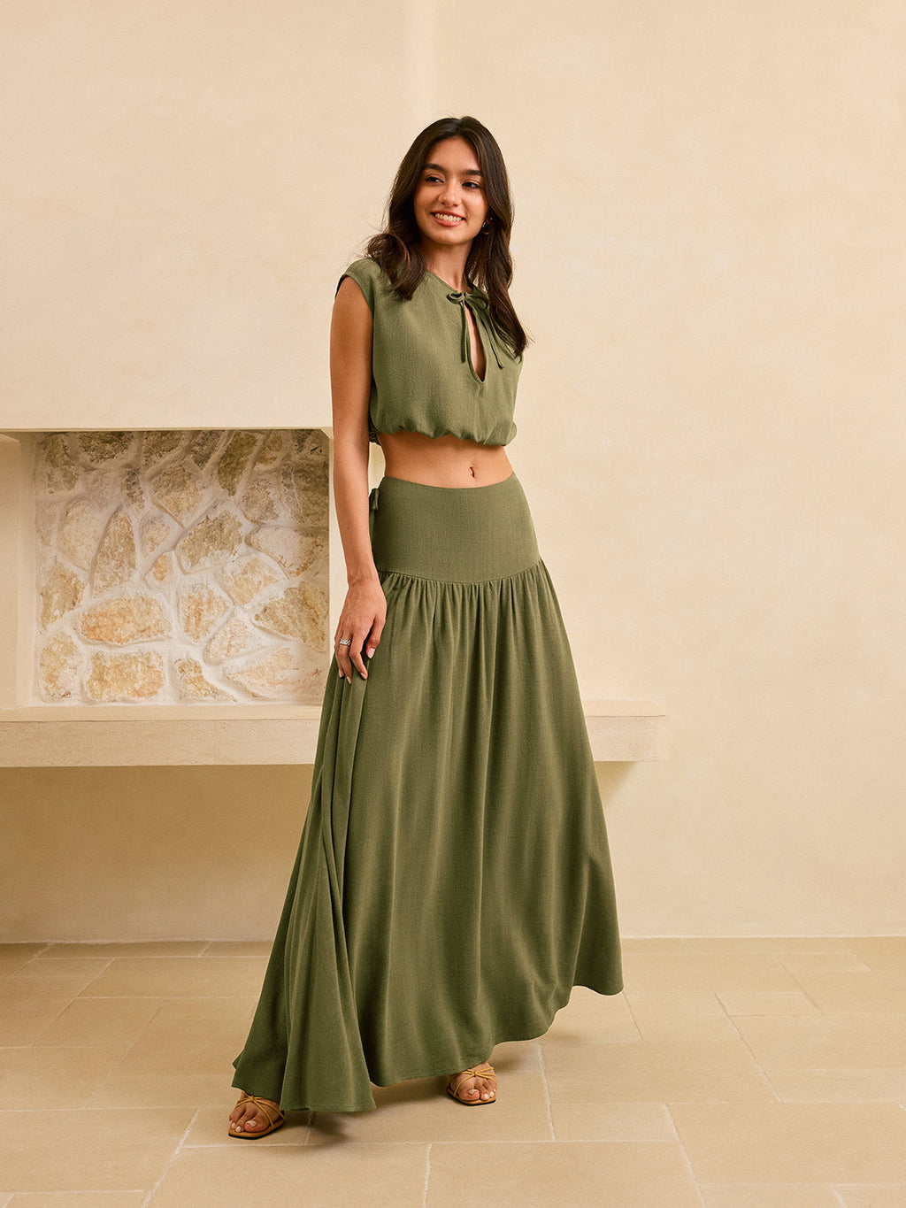 Ensemble crop top à nouer et jupe longue à volants