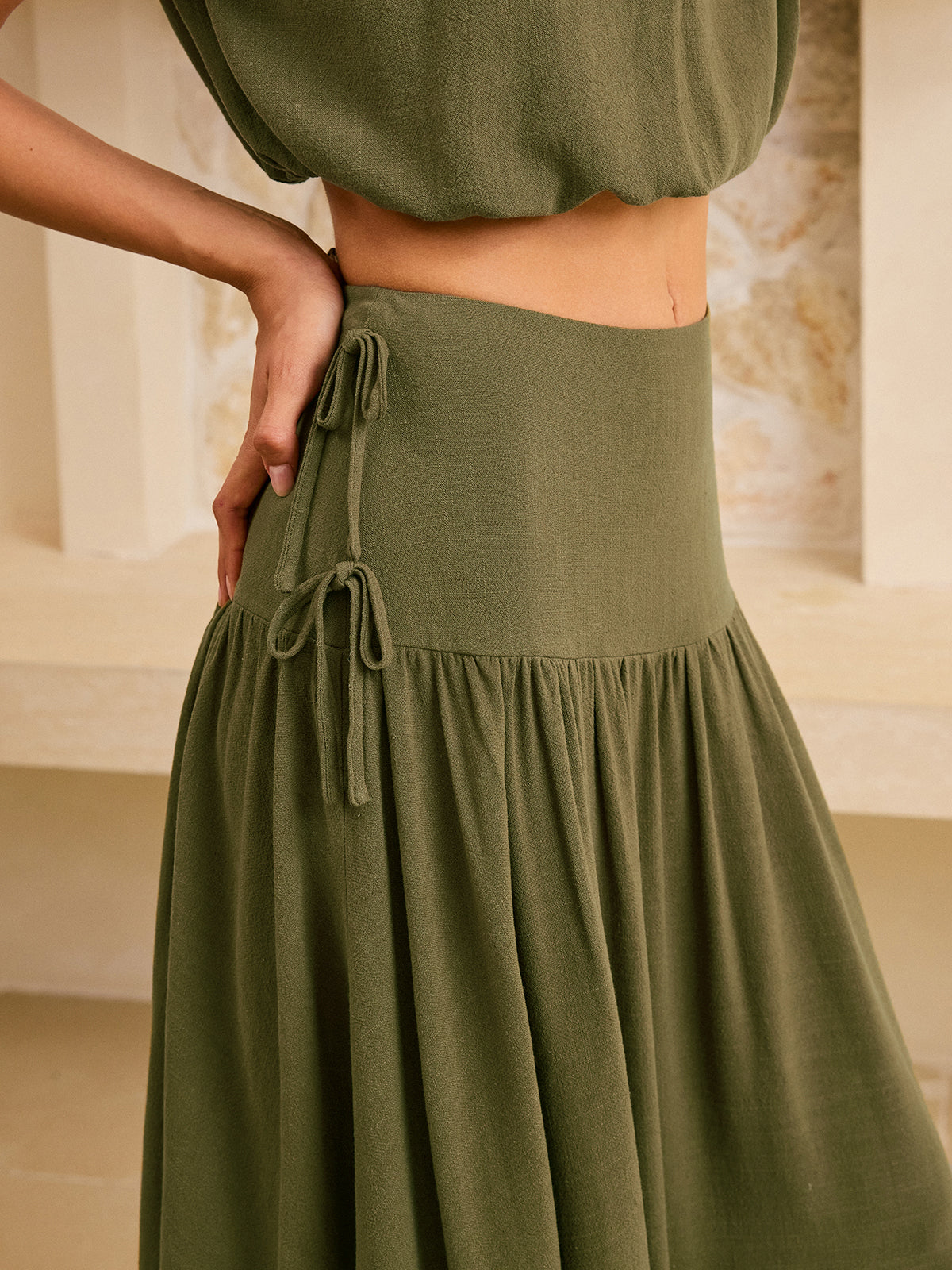 Ensemble crop top à nouer et jupe longue à volants