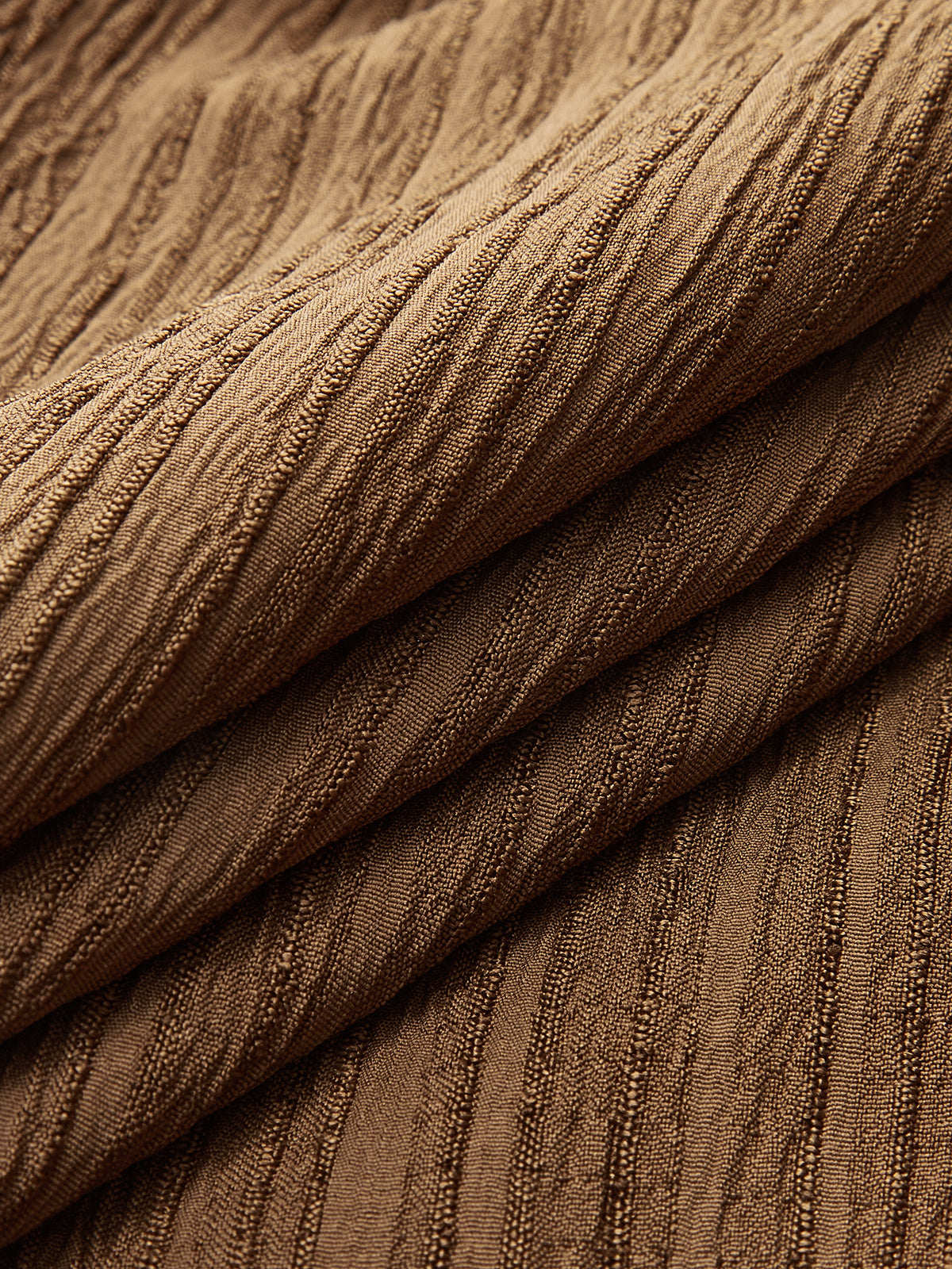 Ensemble crop top à manches bouffantes et jupe midi à taille smockée 