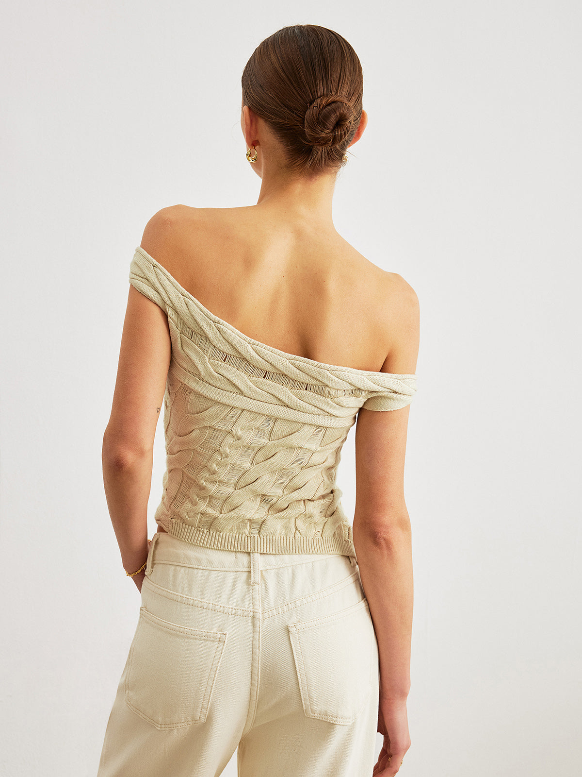 Schulterfreies Zopfstricktop 