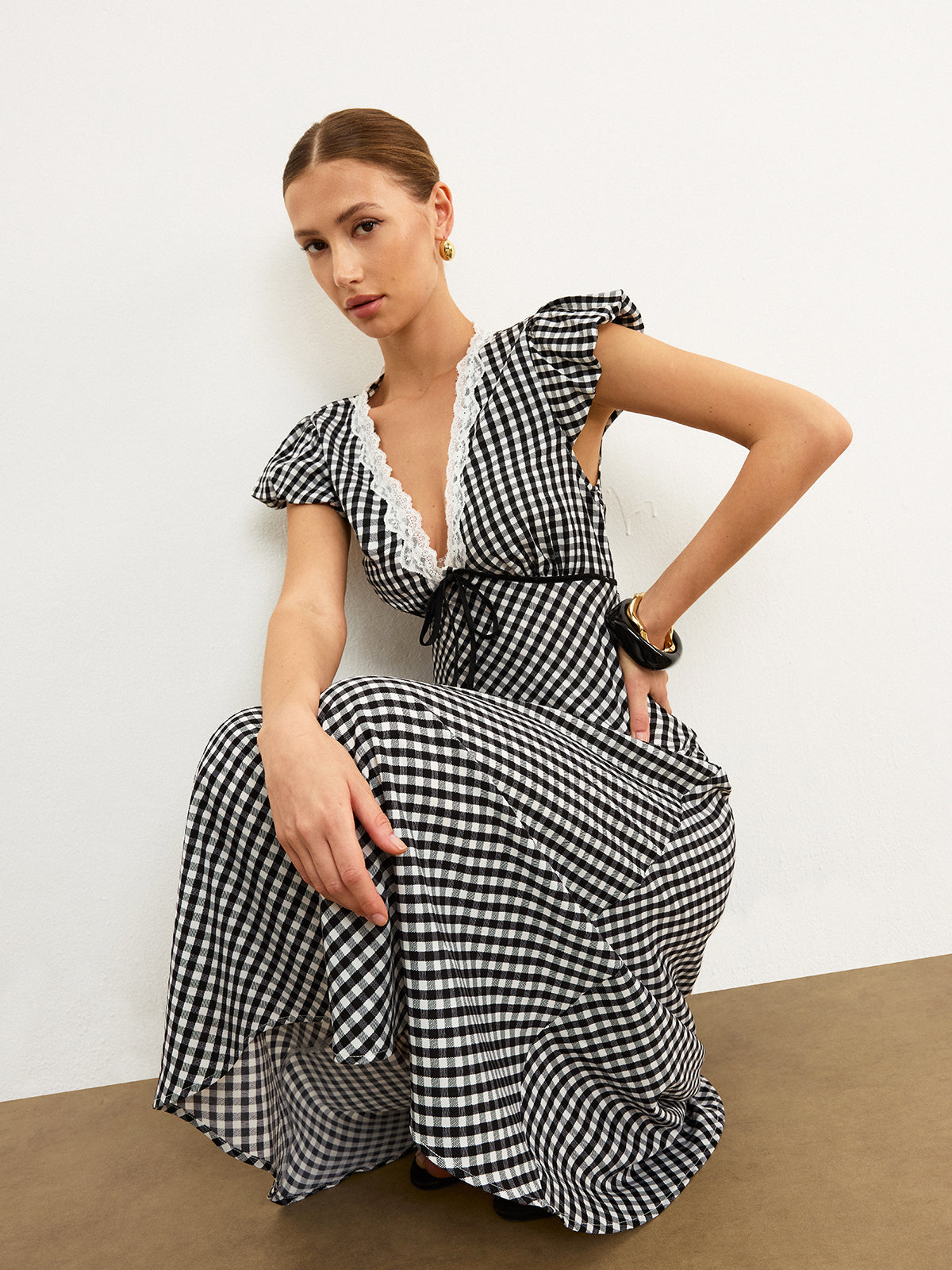 Robe midi à carreaux vichy bordée de dentelle