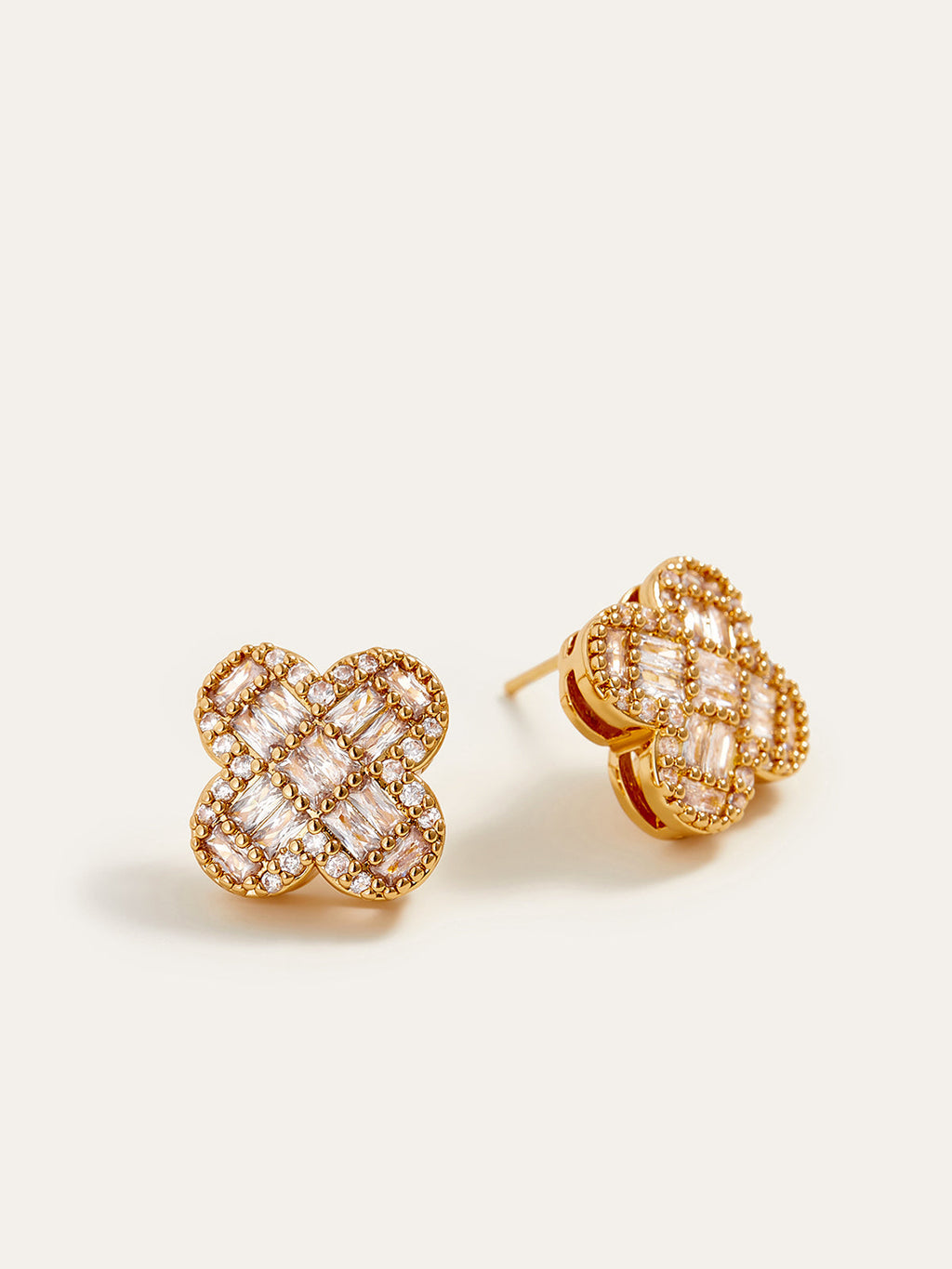 Boucles d'oreilles fleur en cristal baguette dorée