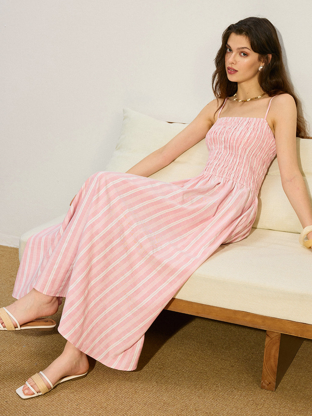 Robe longue à rayures froncée avec poches