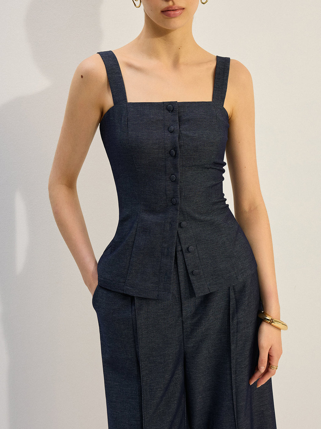 Jeansweste mit Knopfleiste