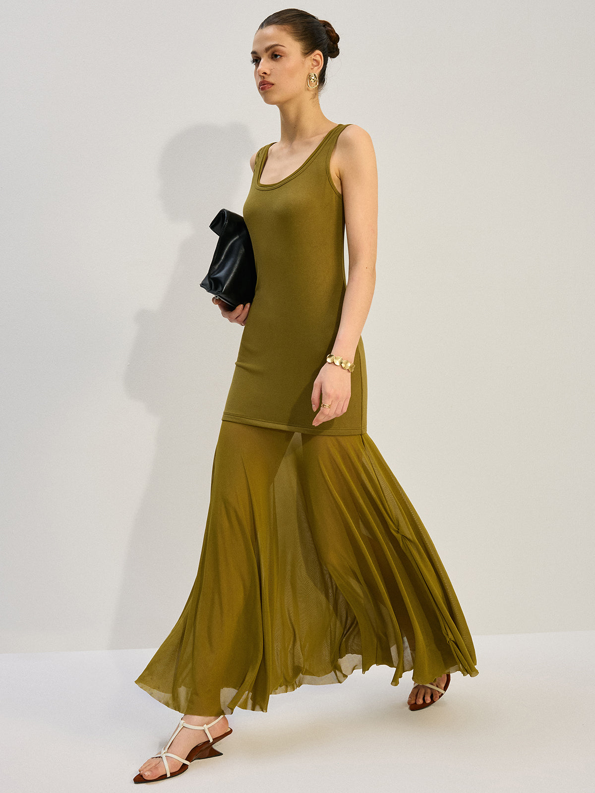 Ärmelloses Maxi-Kleid mit transparenten Einsätzen