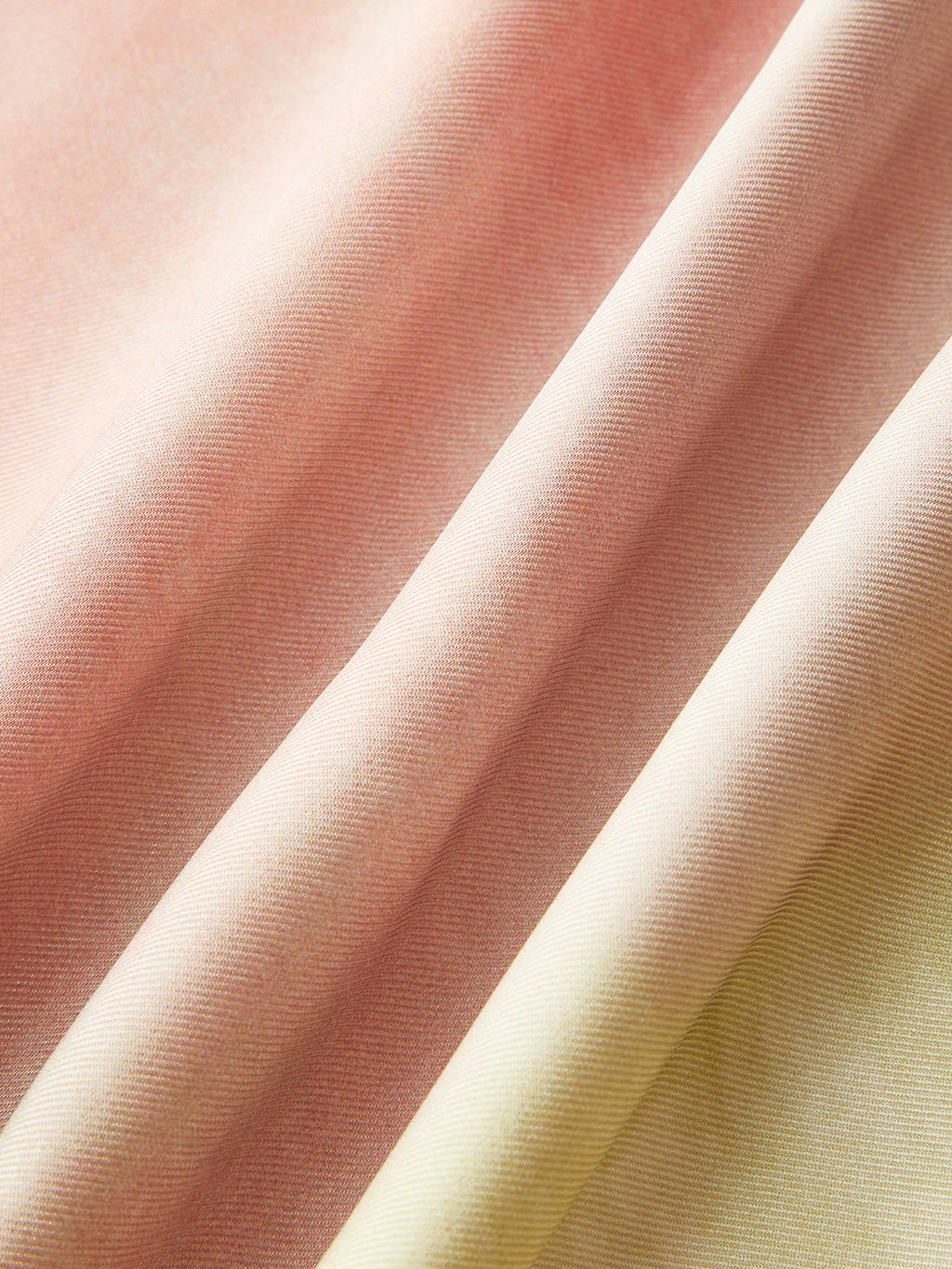Robe longue dégradée à manches courtes et taille froncée