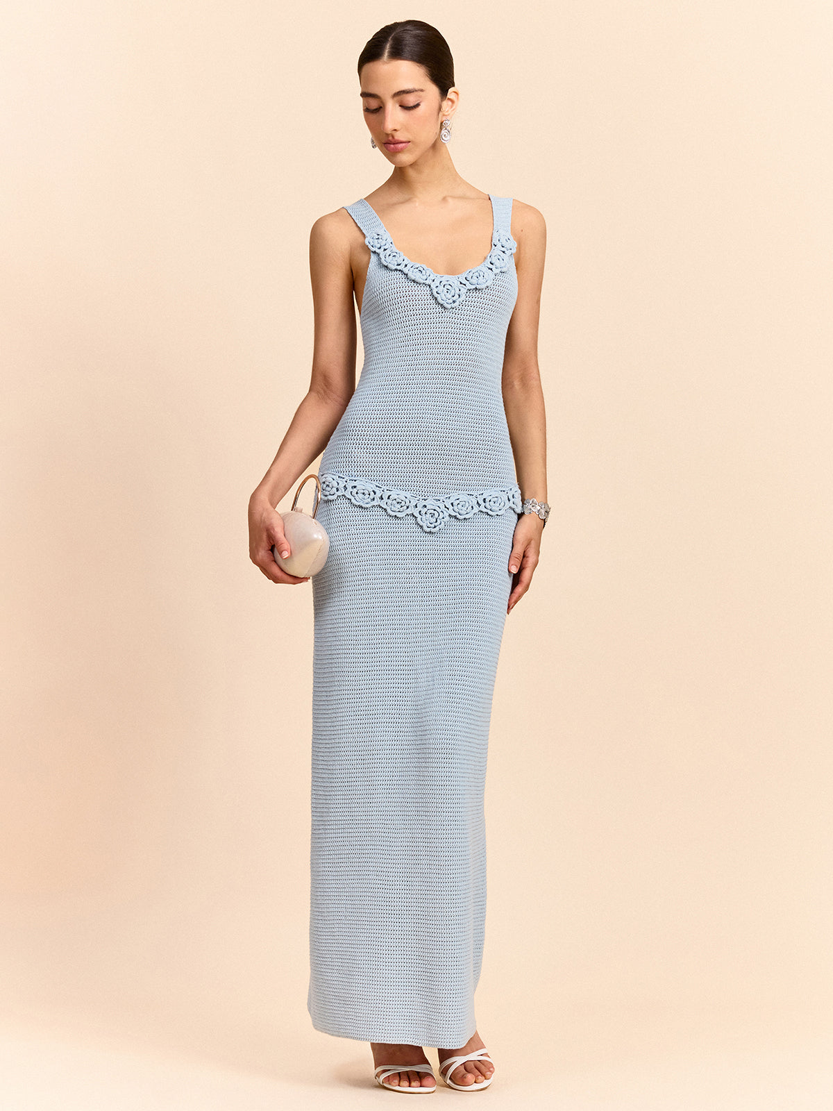 Ärmelloses Maxikleid mit Häkelapplikationen