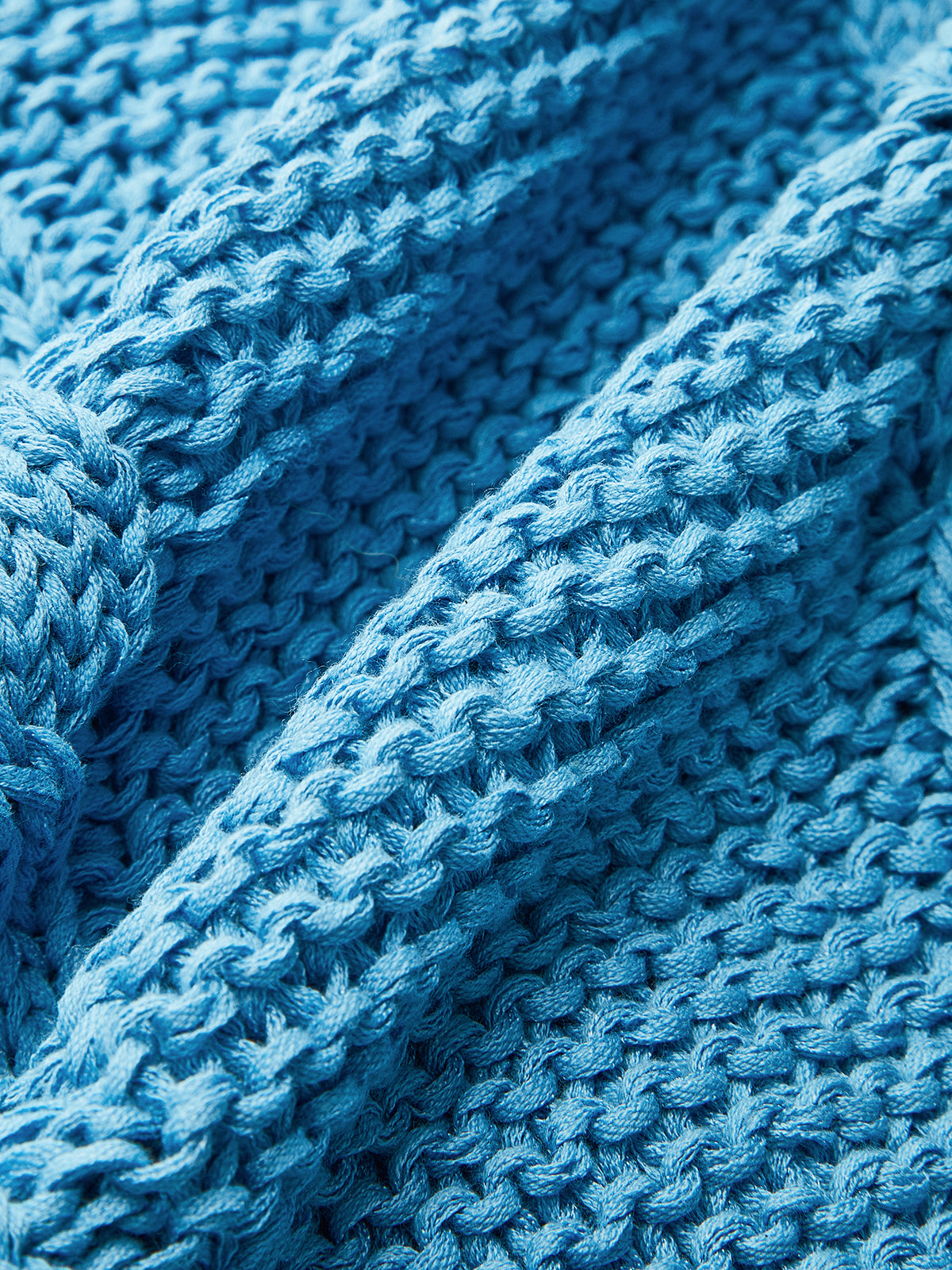 Cable-Knit Sleeveless Buttoned Vest