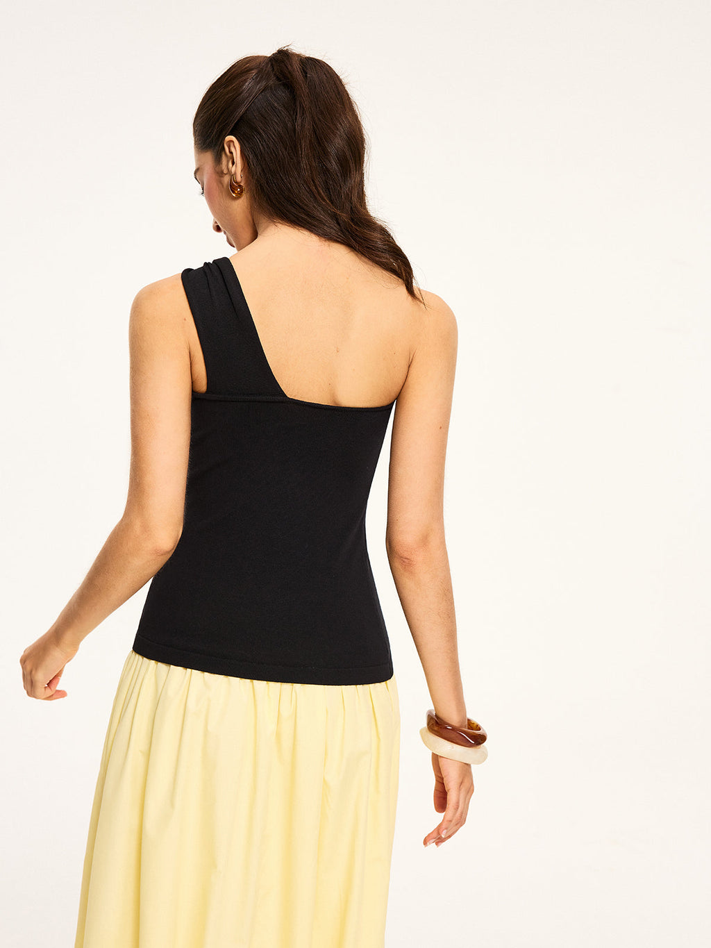Haut asymétrique à une épaule