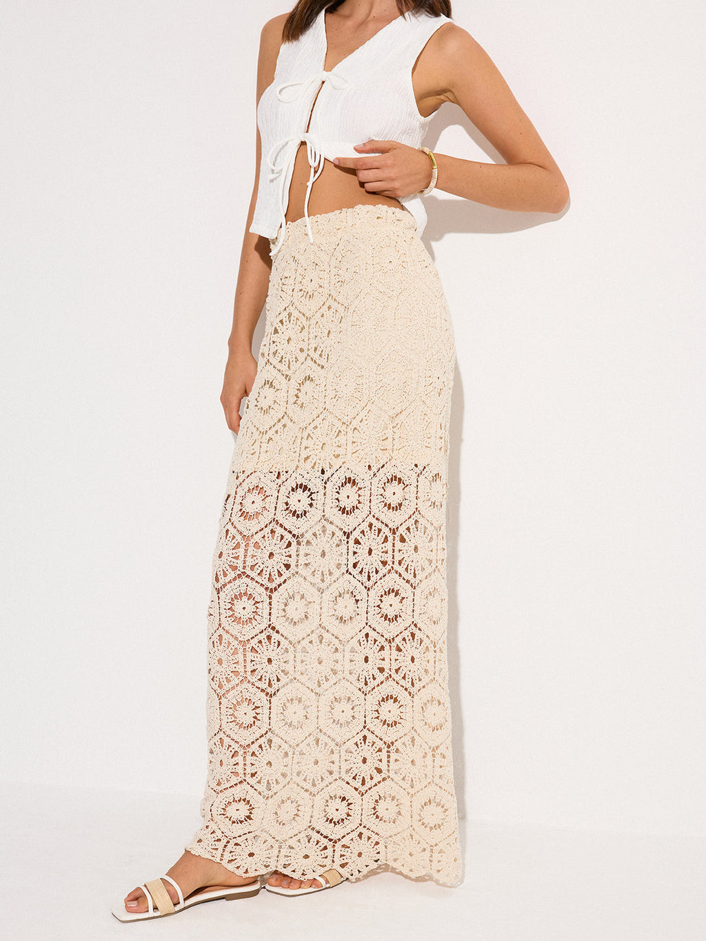 Jupe longue semi-transparente en crochet