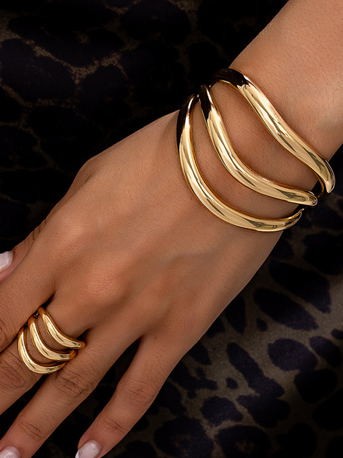 Sculpted Curve Bangle & Ring Set