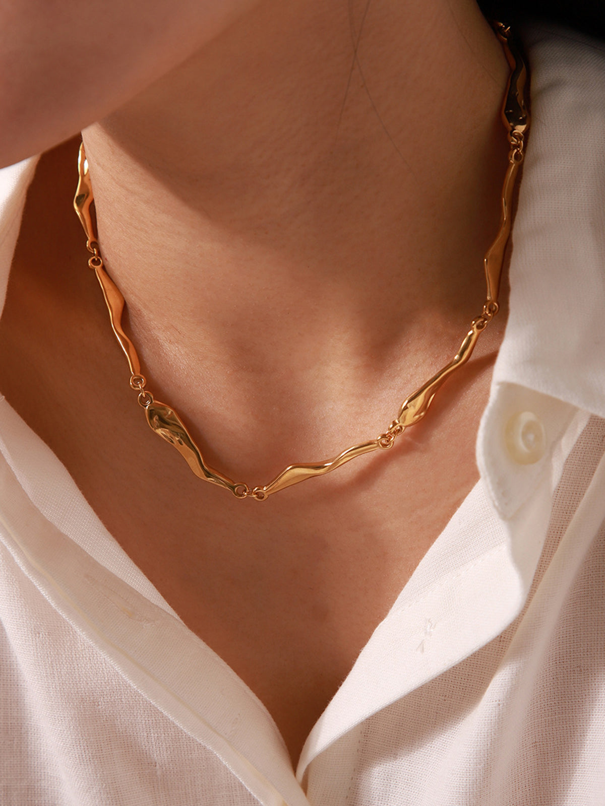Goldene Statement-Kette mit unregelmäßigen Gliedern