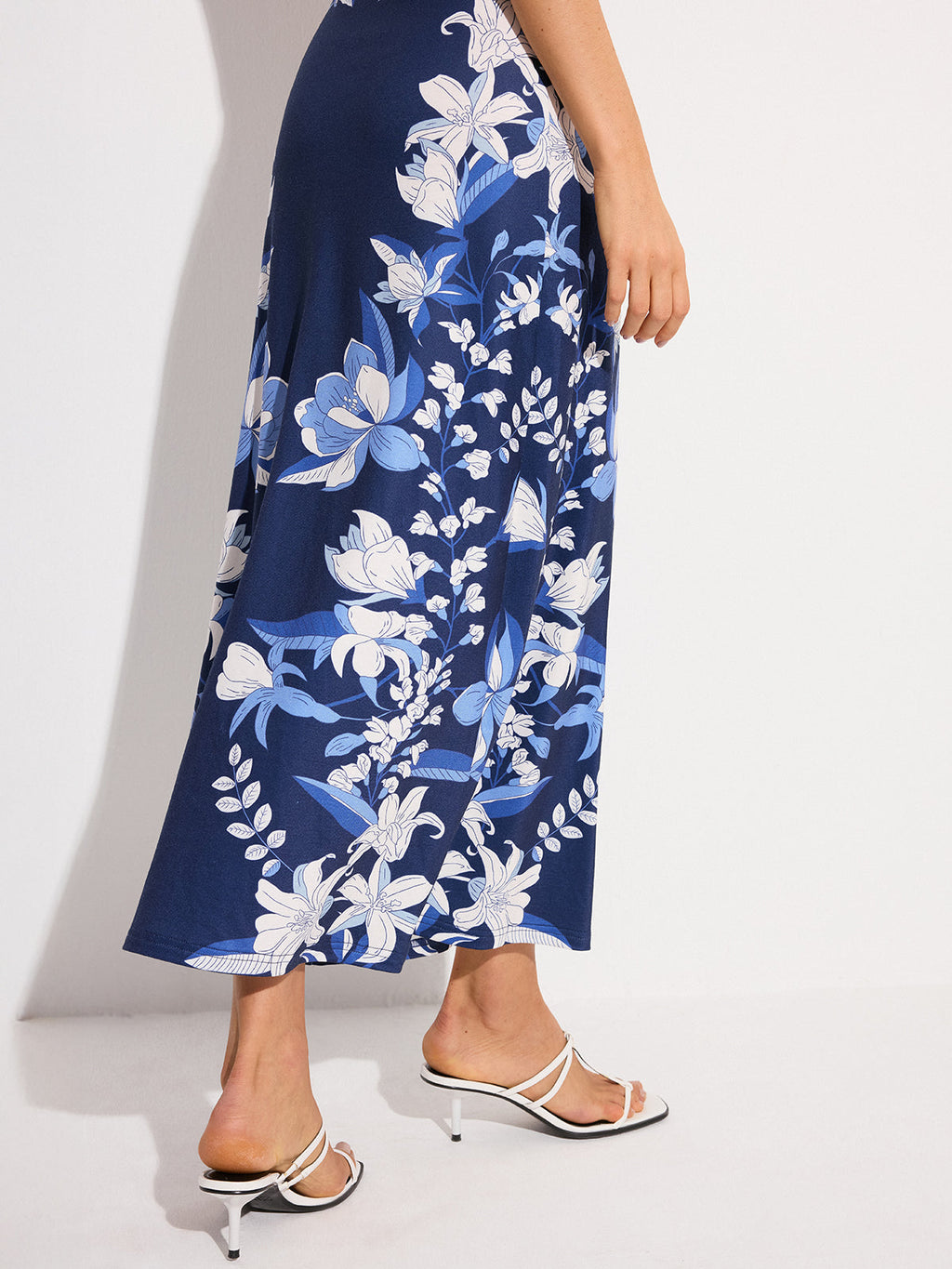 Maxikleid mit Blumenmuster